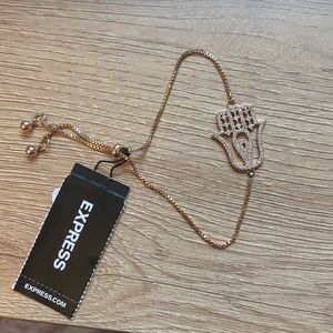 Express Hamsa bracelet rose gold